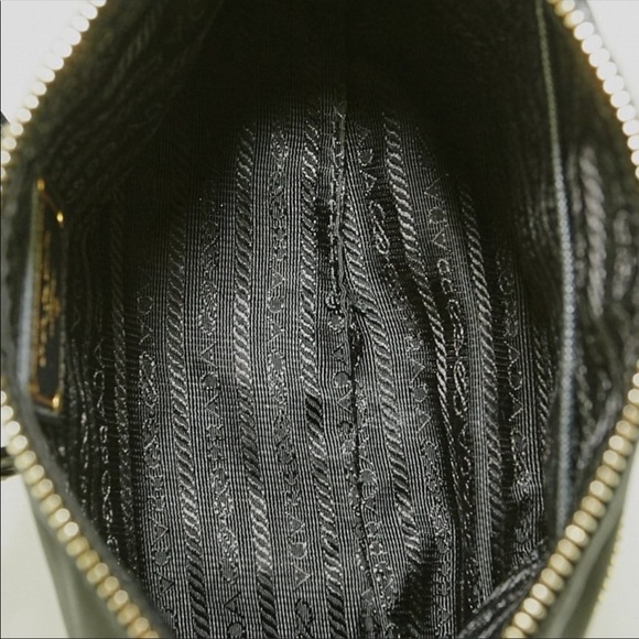 Prada Nylon and saffiano tessuto shoulder bag - Picture 3 of 3